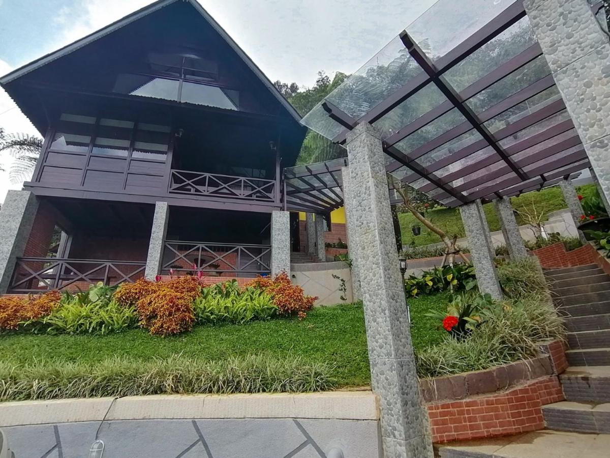 Flower Hill Villa Bali 'Villa Bukit Berbunga Bali' Bedugul  Ngoại thất bức ảnh